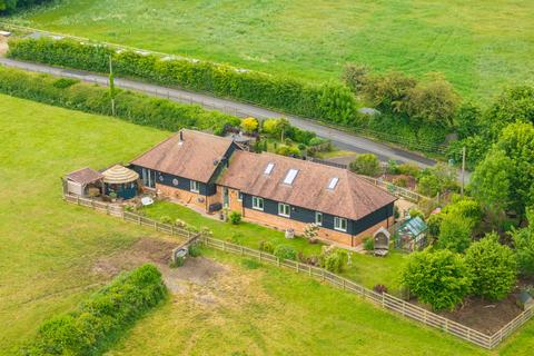 North Marston Lane, Whitchurch... 4 bed barn conversion for sale