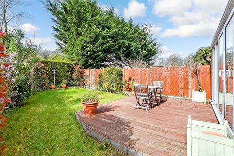 Javelin Road, West Malling ME19 2 bed semi