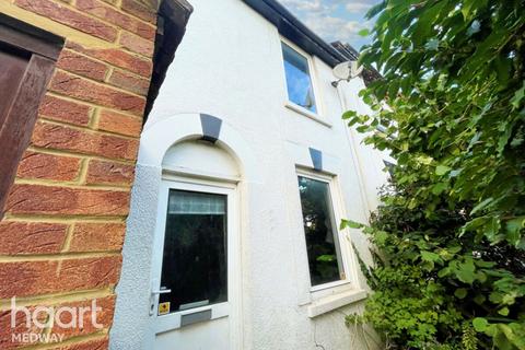 Bill Street Road, Rochester 2 bed terraced house for sale