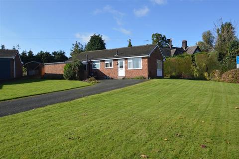 Walsham Avenue, Whittington, Oswestry 3 bed bungalow for sale