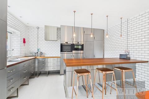 Fairlight Road, Hastings 4 bed end of terrace house for sale
