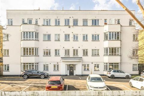 Spencer Park, London SW18 2 bed flat for sale