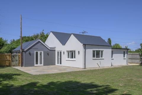 Oaksey Road, Somerford Keynes 3 bed detached bungalow for sale