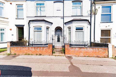 Denmark Road, Lowestoft 4 bed terraced house for sale