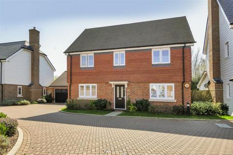 Seymour Drive, Marden, Tonbridge 4 bed detached house for sale