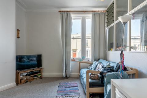 14 Brighton Road, Bristol BS6 1 bed flat for sale