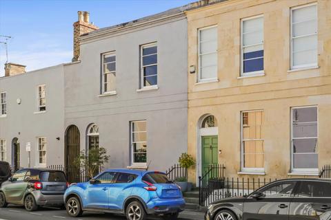 Albert Place, Cheltenham... 3 bed townhouse for sale