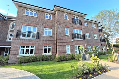 Kestrel Close, Brentwood CM15 1 bed apartment for sale
