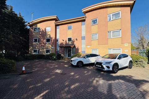 Twyford Abbey Road, London 2 bed apartment for sale