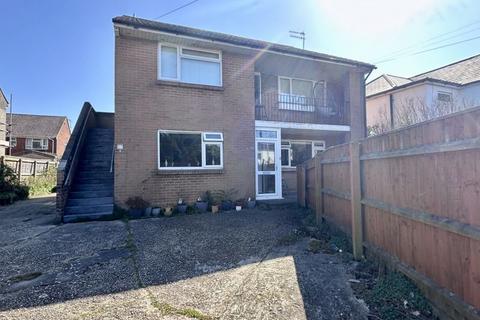 Stanley Green Road, Poole BH15 2 bed flat for sale
