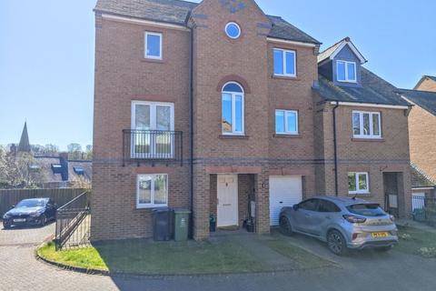 Ridley Gardens, Brampton 5 bed townhouse for sale