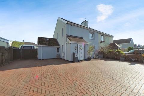 Lougher Place, Barry CF62 3 bed semi