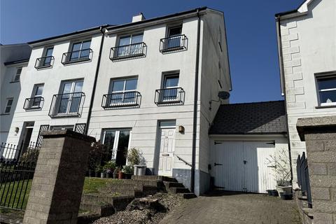 Kensington Gardens, Haverfordwest... 3 bed semi