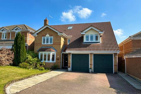 Tudely Close, Northampton NN4 6 bed detached house for sale