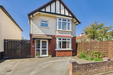 Grafton Road, Longlevens, Gloucester 3 bed detached house for sale