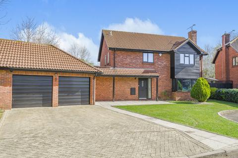 Killams Lane, Taunton TA1 4 bed detached house for sale
