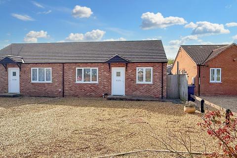 Back Road, Murrow, PE13 2 bed semi