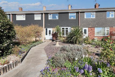 Dell Road, Lowestoft 3 bed terraced house for sale