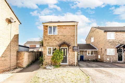 Mayfield Close, Carterton... 2 bed link detached house for sale