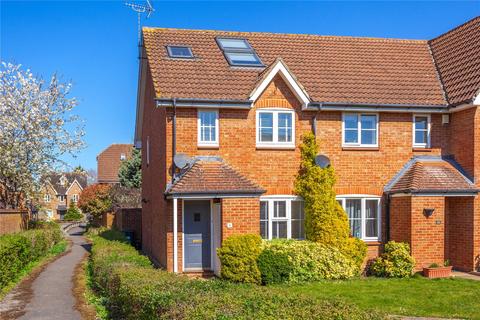 Farmers End, Berkshire RG10 3 bed end of terrace house for sale