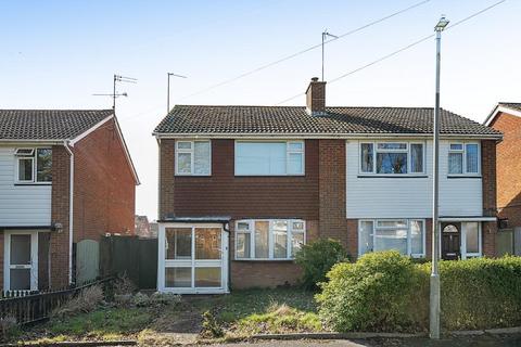 Aylesbury,  Buckinghamshire,  HP21 3 bed semi