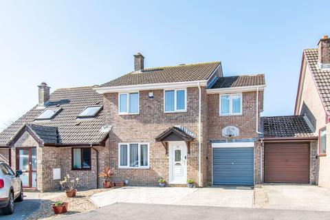 Pendray Gardens, Dobwalls, PL14 4 bed semi