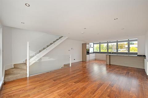 King Henrys Road, Primrose Hill, NW3 4 bed house for sale