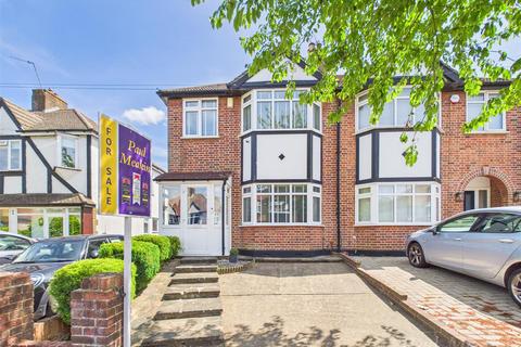 Sundale Avenue, South Croydon 3 bed semi