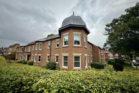 121 Coniscliffe Road, Darlington 2 bed apartment for sale