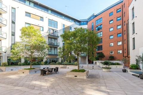 Clerkenwell Road, Farringdon EC1M 2 bed apartment for sale