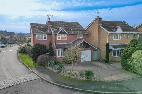 Gloucester Close, Nuneaton CV11 4 bed detached house for sale