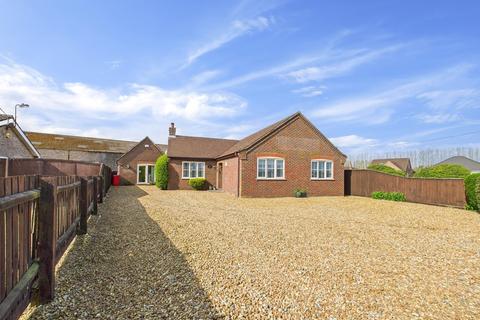 Main Road, Wisbech PE14 5 bed detached bungalow for sale