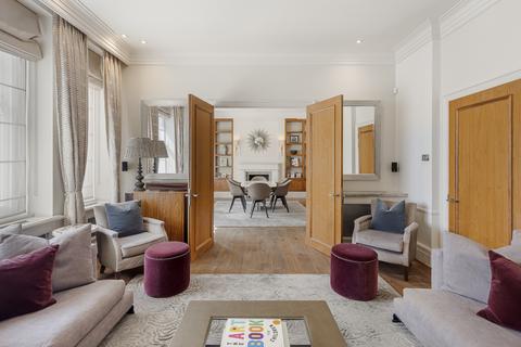 South Street, London W1K 2 bed apartment for sale