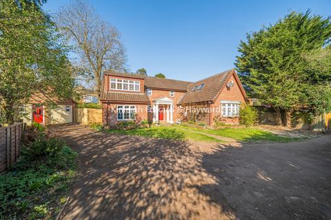 Farnaby Road, Bromley, Kent, BR2 5 bed detached house for sale