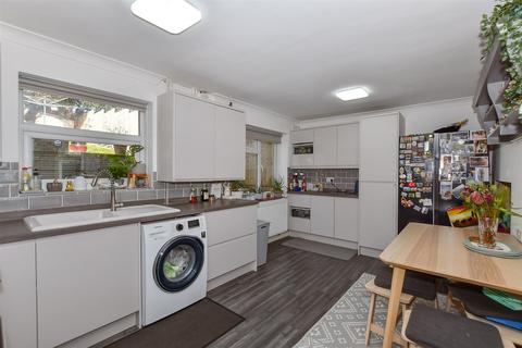 The Tideway, Rochester ME1 3 bed semi