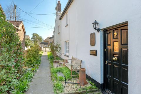 London Road, Ashington, RH20 2 bed cottage for sale