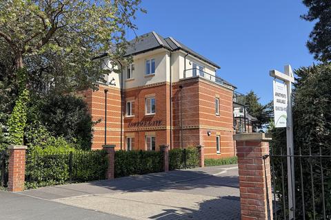 Beaulieu Road, Dibden Purlieu, SO45 1 bed ground floor flat for sale