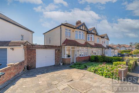 Pevensey Avenue, Enfield 3 bed end of terrace house for sale