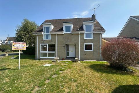Lee Crescent, Sutton Benger, Chippenham 4 bed detached house for sale