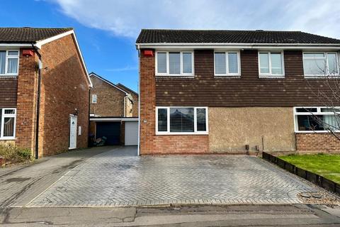 St. Johns Avenue, Kingsthorpe... 3 bed semi