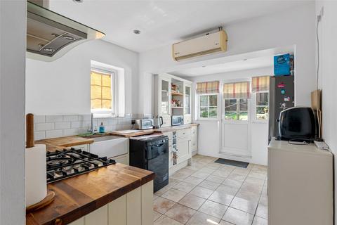 Wilton Road, Redhill, Surrey, RH1 4 bed detached house for sale
