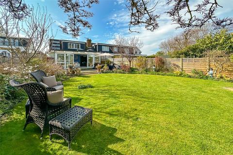 North Close, St. Albans... 2 bed bungalow for sale