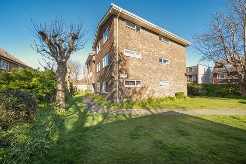 Norfolk Square, Bognor Regis 1 bed apartment for sale