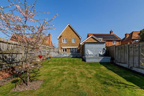 Parks Road, Harrietsham, Maidstone 4 bed detached house for sale