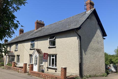 Silver Street, Culmstock, Cullompton 3 bed semi