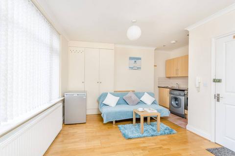 Welldon Crescent, Harrow, HA1 Studio for sale