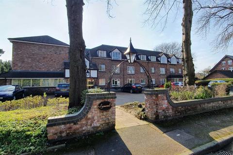 Victoria Road, Wilmslow 1 bed ground floor flat for sale