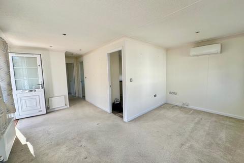 The Cedars, Woodbine Close 2 bed mobile home for sale