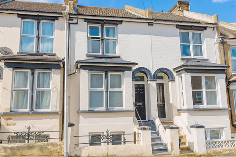 Castle Avenue, Rochester 3 bed duplex for sale