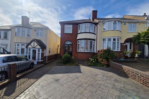Uplands Avenue, Rowley Regis B65 3 bed end of terrace house for sale